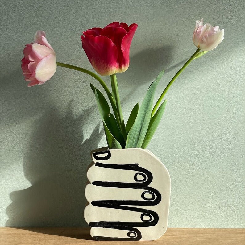 Hand shaped vase beautiful modern decoration creative home desktop resin ornaments