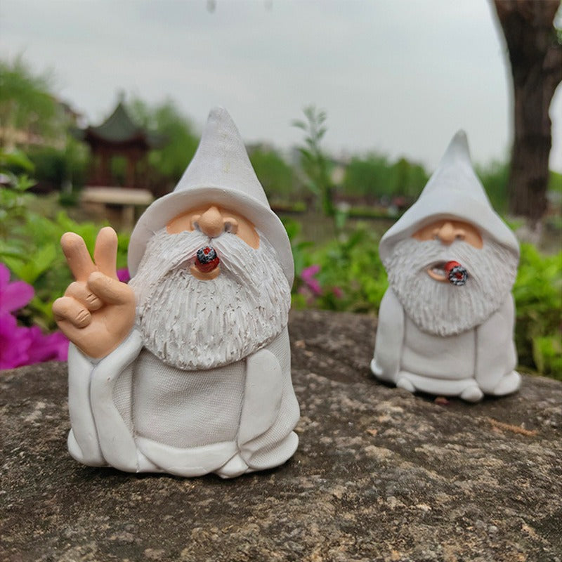 Resin Dwarf Statue Garden Decoration