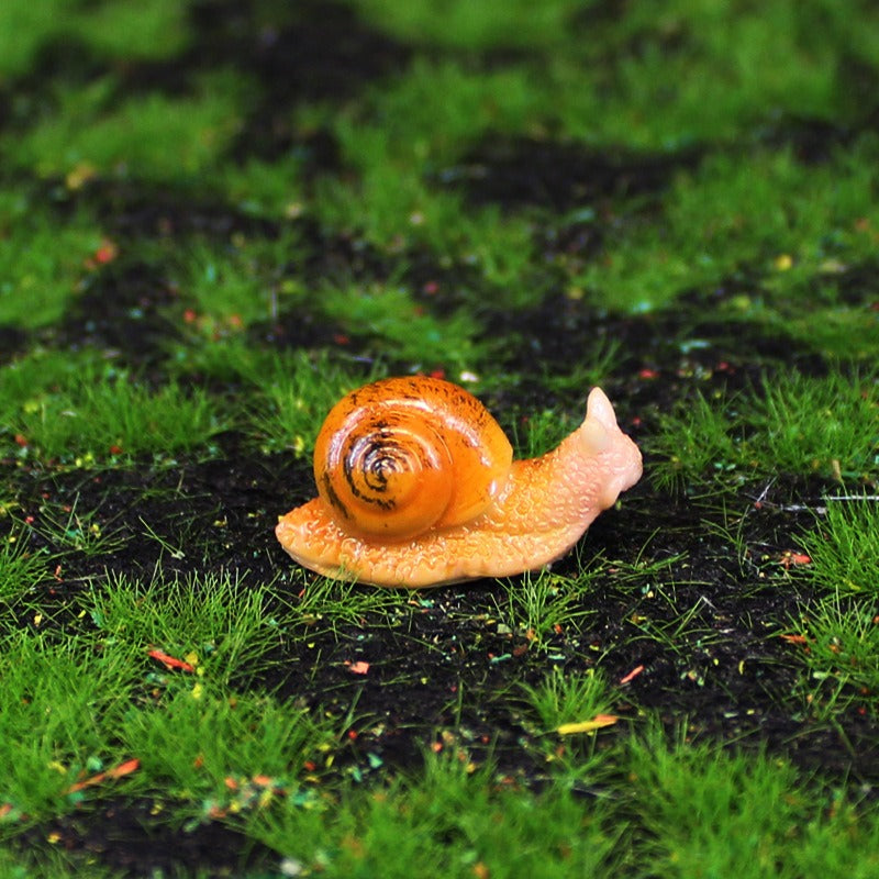 Micro landscape succulent plant snail resin small ornaments